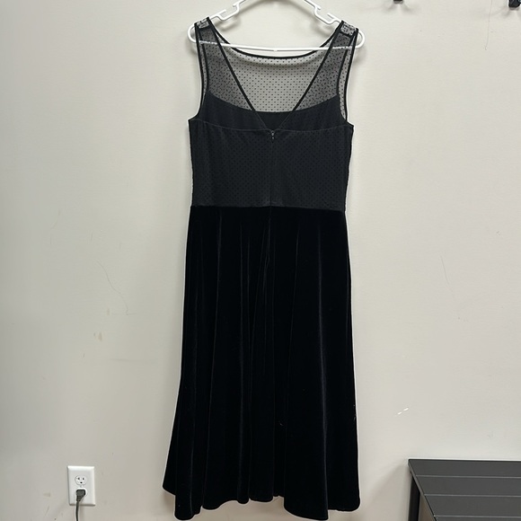 J.R. Nites by Caliendo Black velvet dress with sheer polkadot top size 16 - Picture 3 of 8